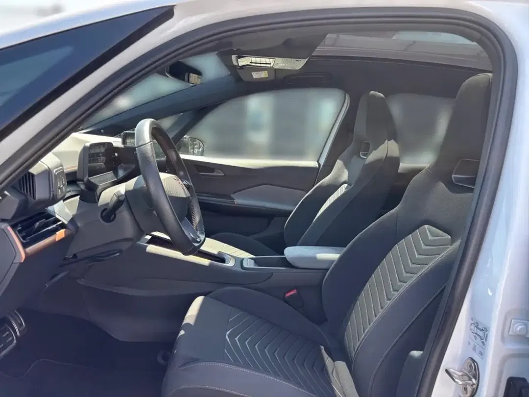CUPRA Born - Thumbnail 10