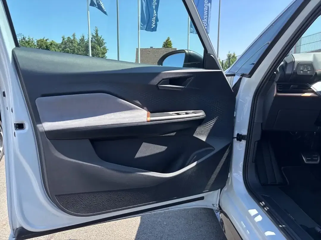 CUPRA Born - Thumbnail 11