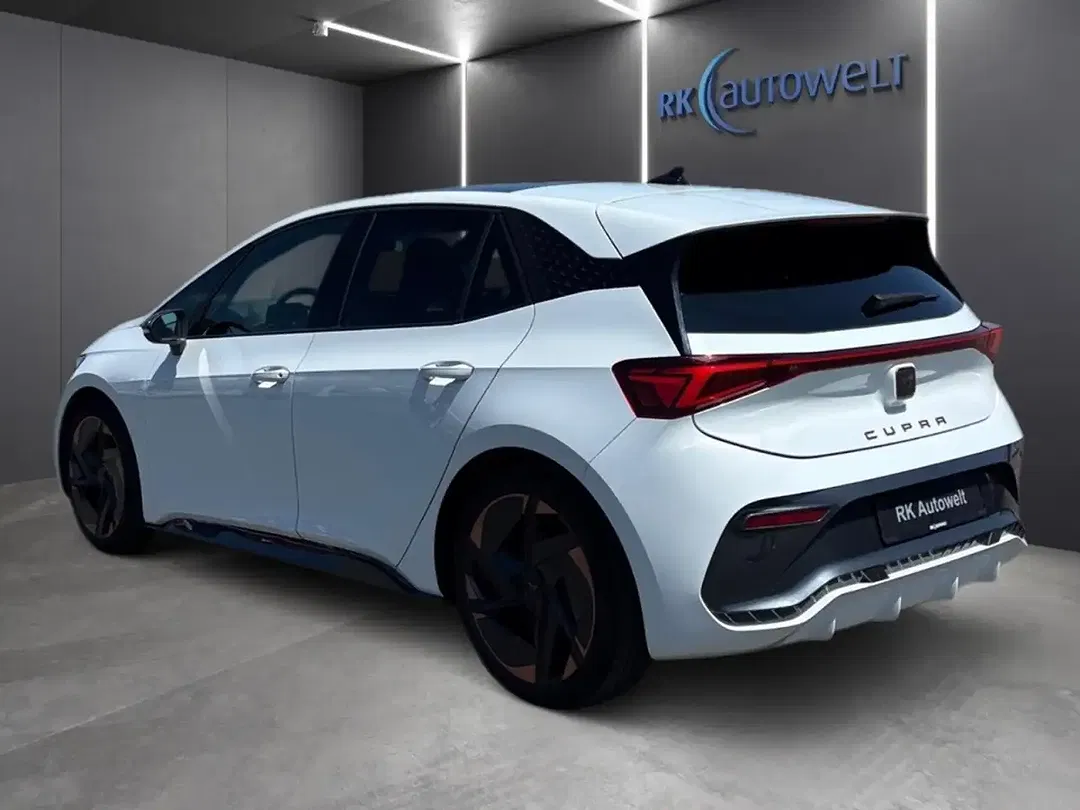 CUPRA Born - Thumbnail 5
