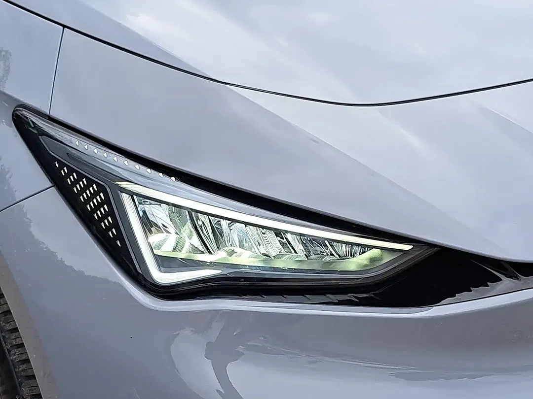 CUPRA Born - Thumbnail 5
