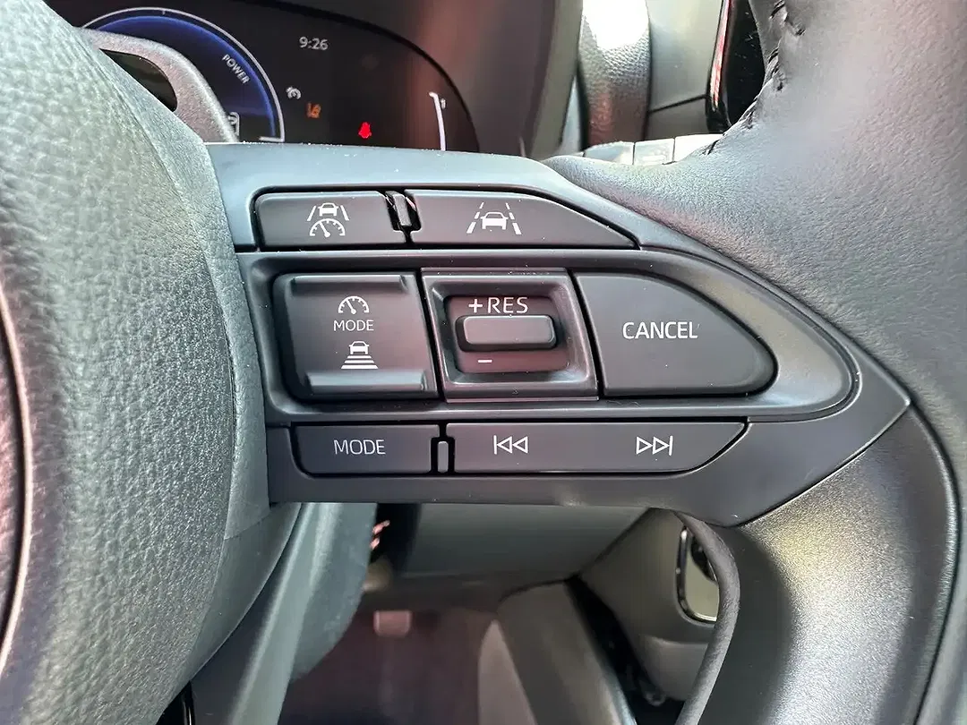 Toyota Yaris - Thumbnail 12
