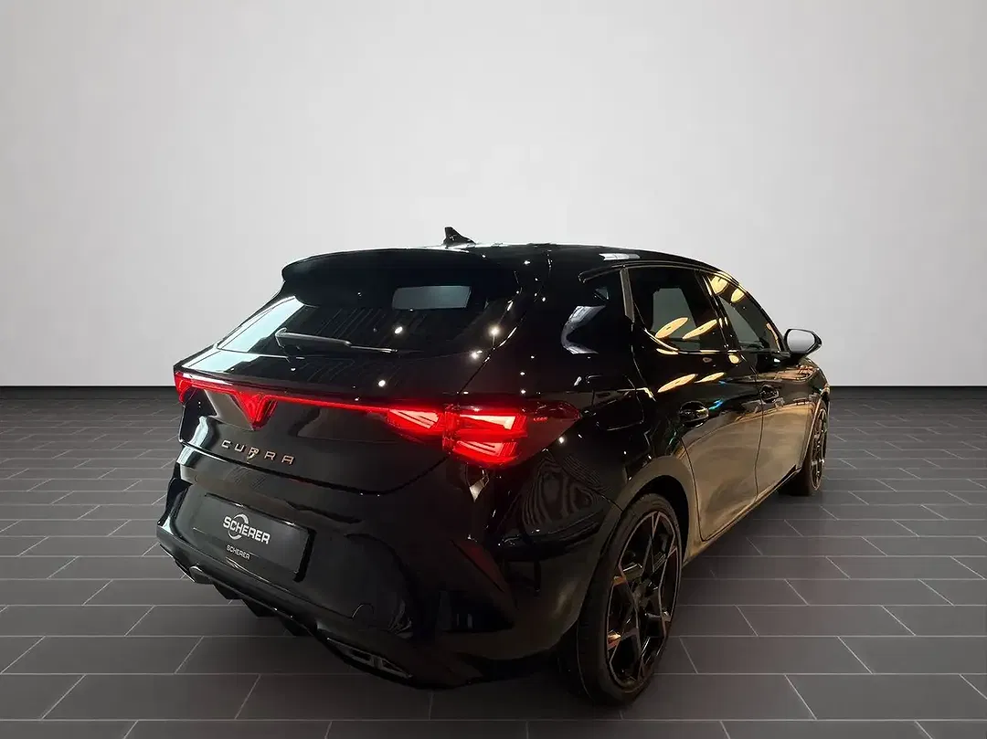 CUPRA Leon - Thumbnail 2