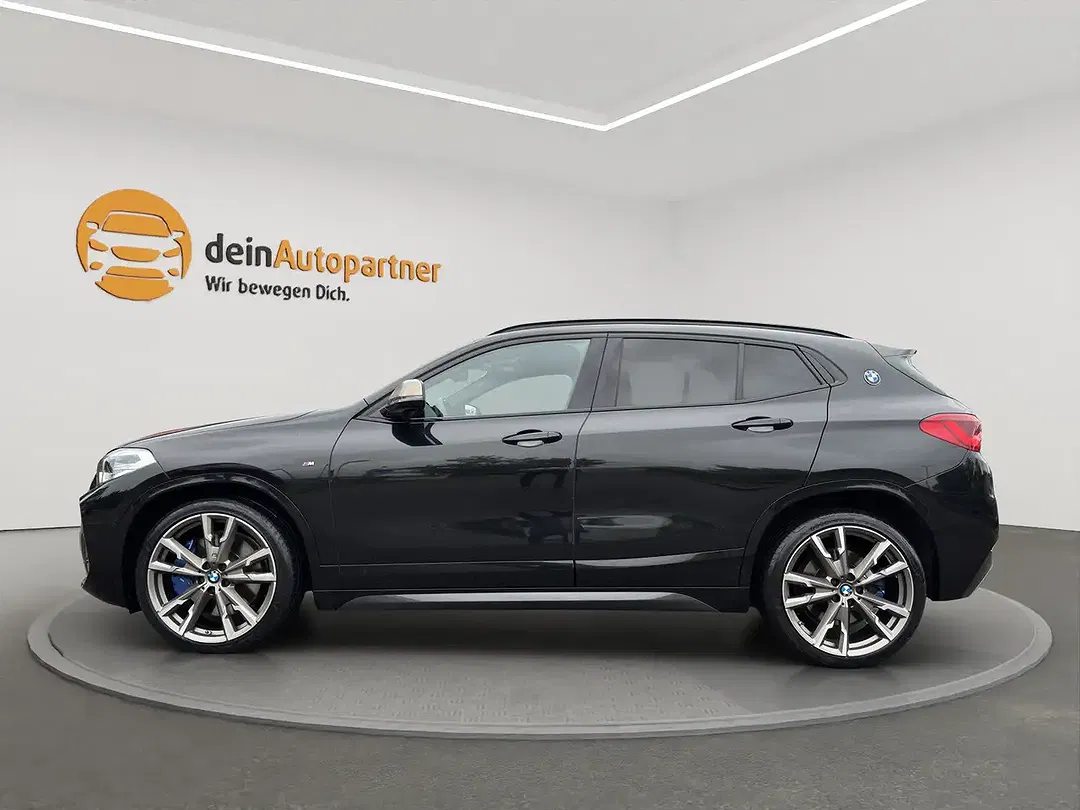 BMW X2 - Thumbnail 3