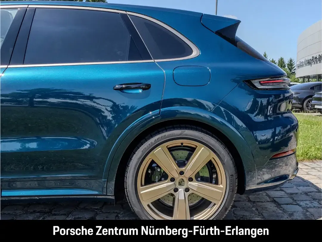 Porsche Cayenne - Thumbnail 14