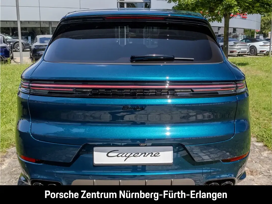 Porsche Cayenne - Thumbnail 4