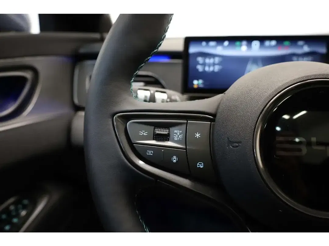 BYD Seal - Thumbnail 14