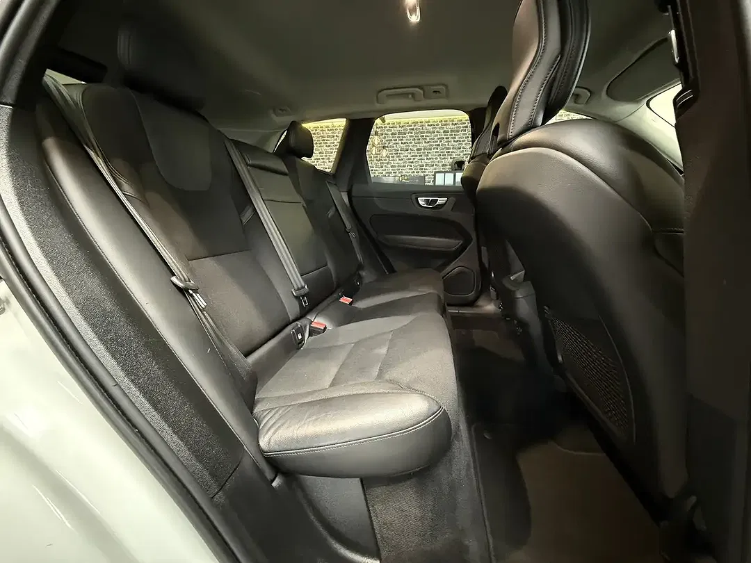 Volvo XC60 - Thumbnail 12