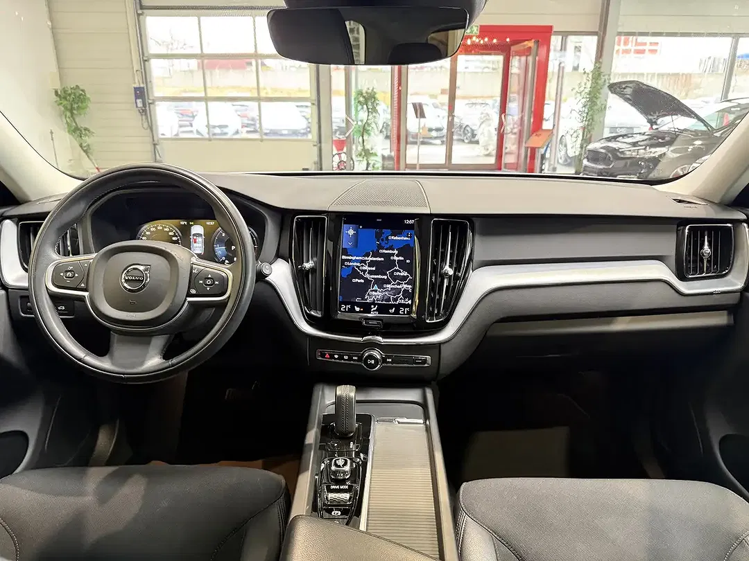 Volvo XC60 - Thumbnail 13