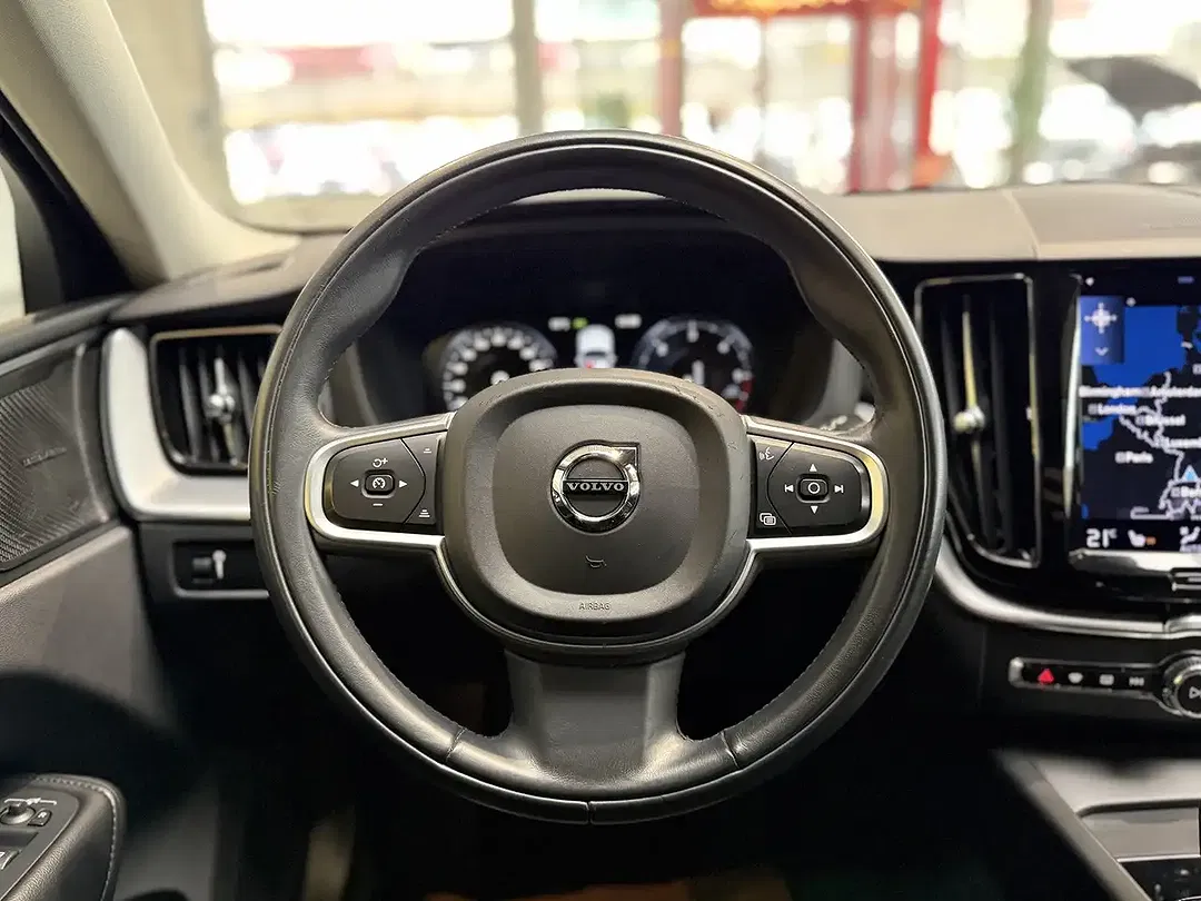 Volvo XC60 - Thumbnail 14