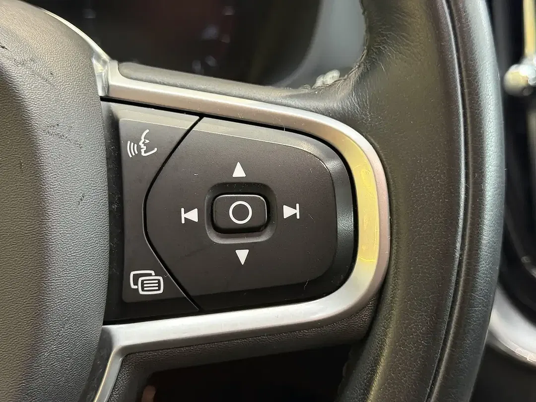 Volvo XC60 - Thumbnail 19