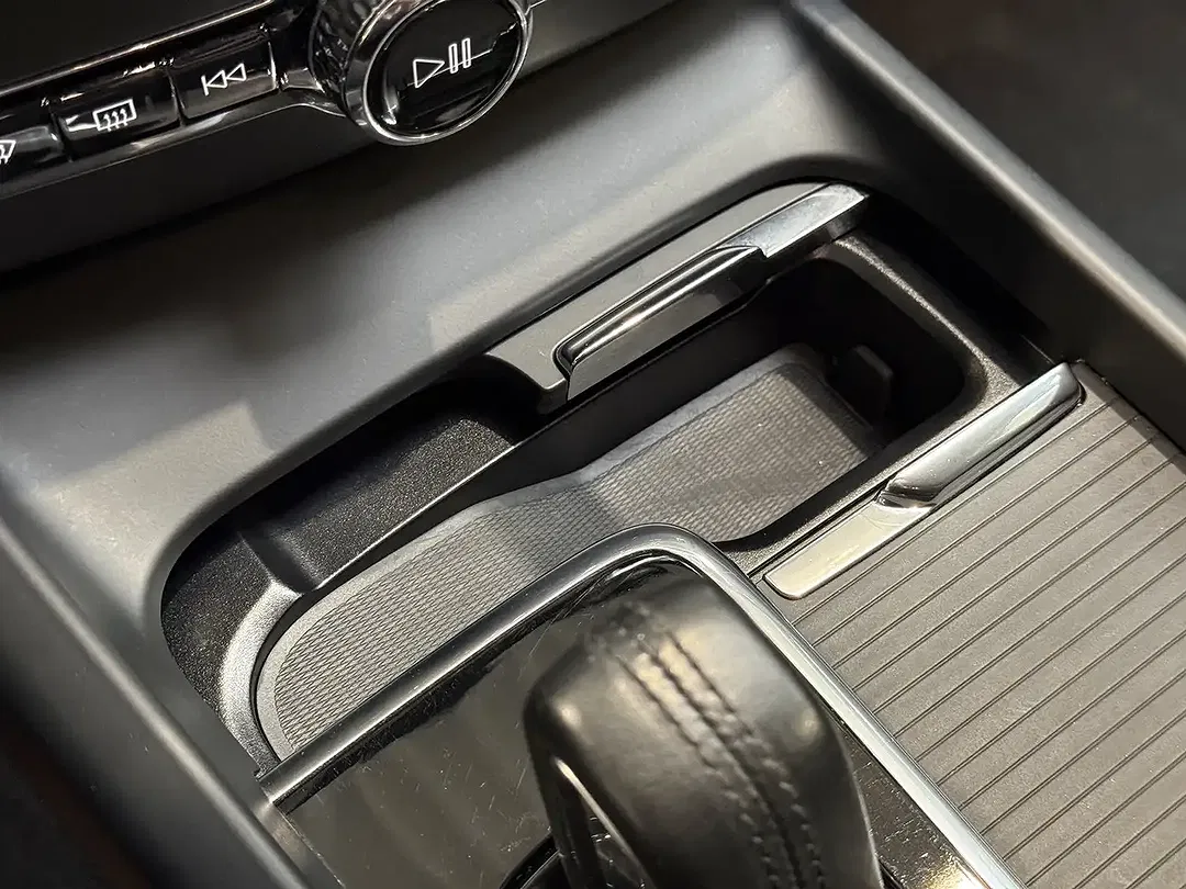 Volvo XC60 - Thumbnail 27