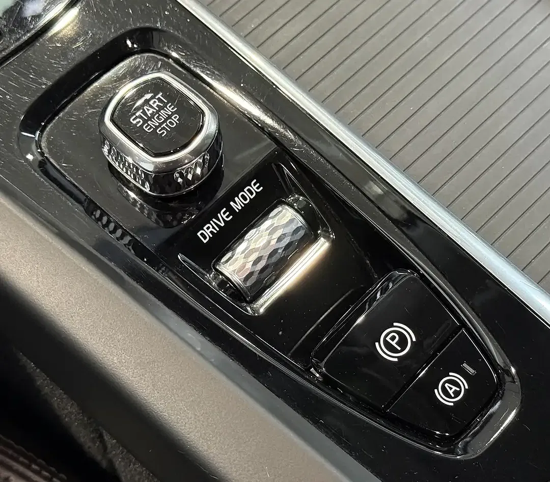 Volvo XC60 - Thumbnail 29