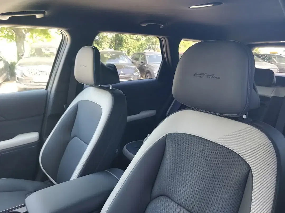 Kia EV5 - Thumbnail 12