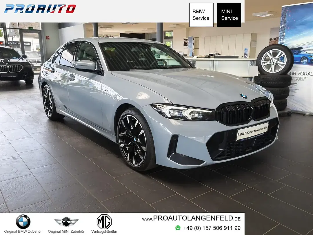 BMW 320 - Thumbnail 1