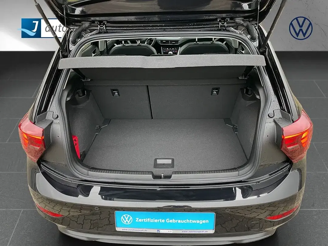 Volkswagen Polo - Thumbnail 12