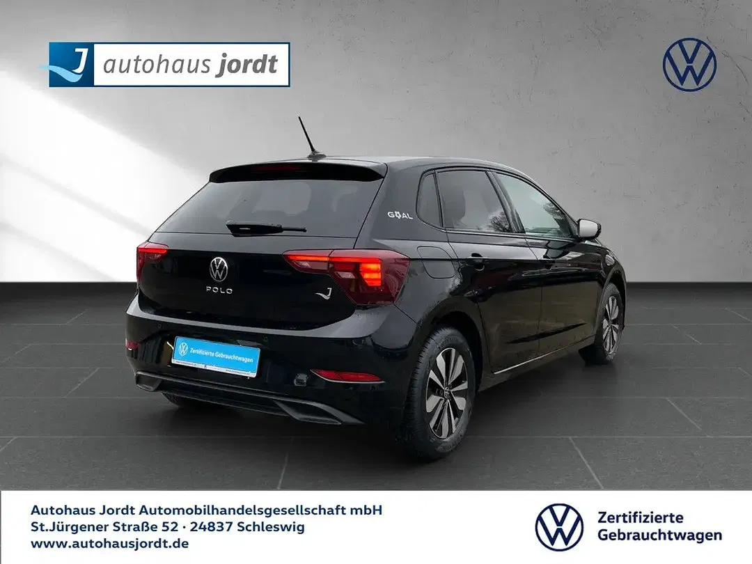 Volkswagen Polo - Thumbnail 4
