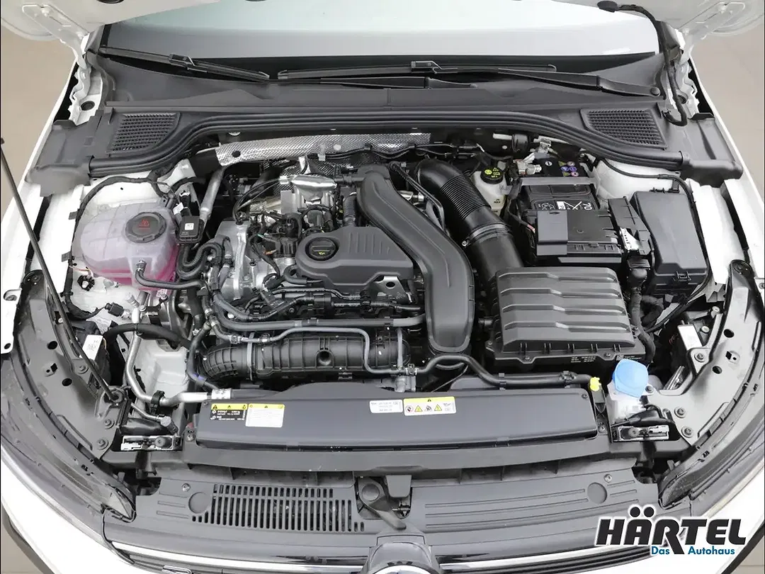 Volkswagen Golf - Thumbnail 4