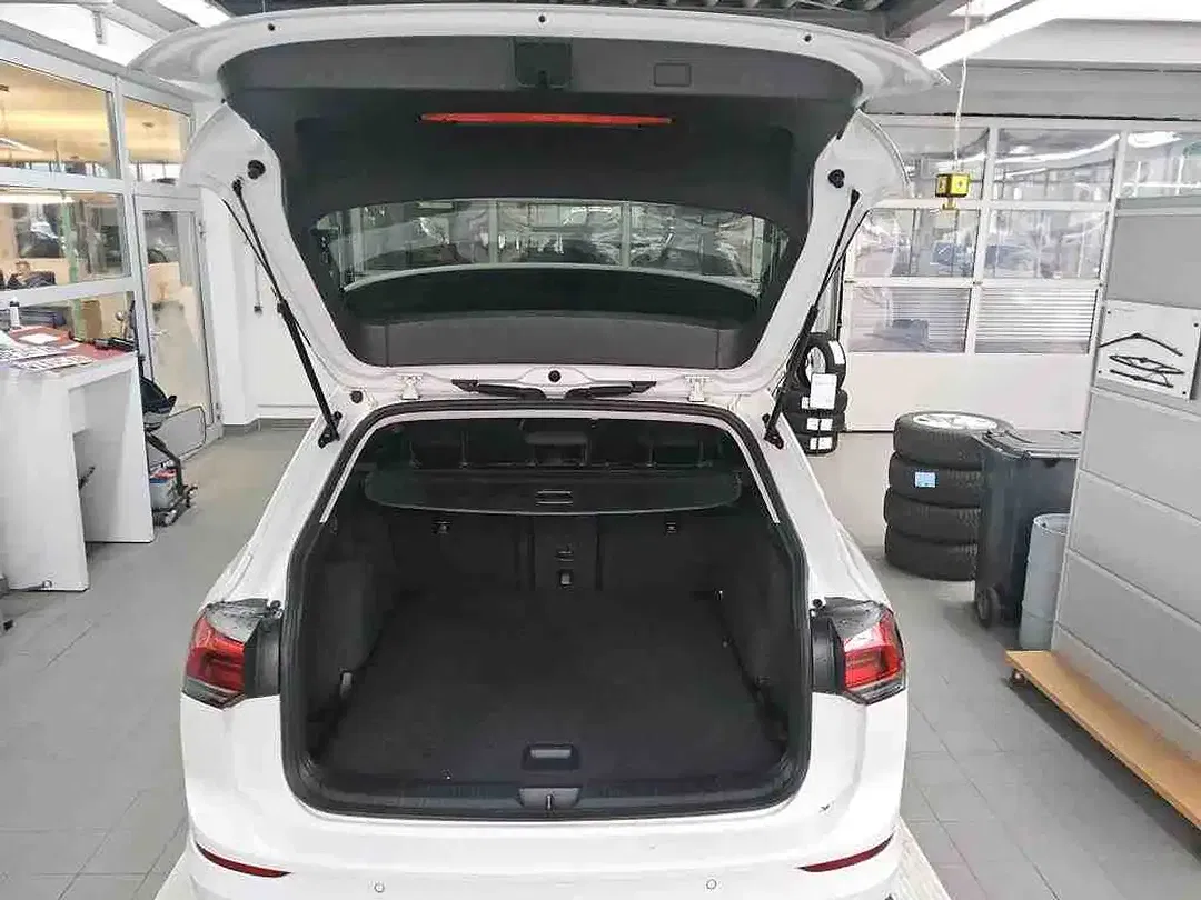 Volkswagen Golf Variant - Thumbnail 10