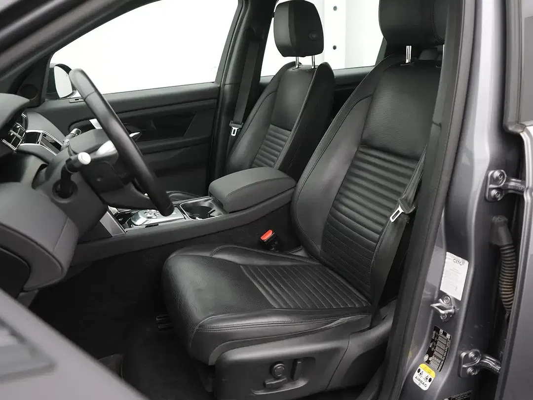 Land Rover Discovery Sport - Thumbnail 5