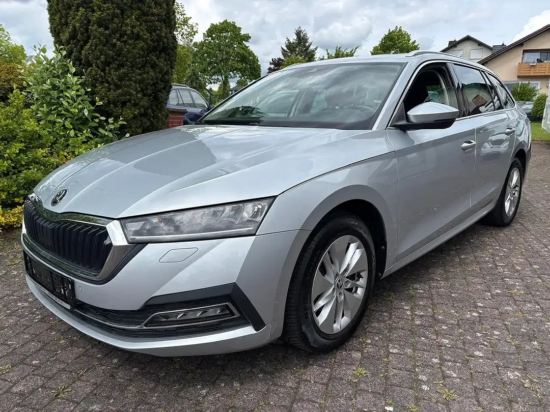 Skoda Octavia 1.5 Ambition - foto 1