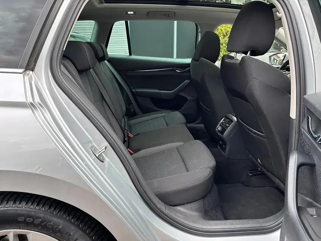 Skoda Octavia - Thumbnail 3