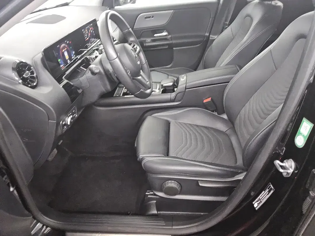 Mercedes-Benz GLA 250 - Thumbnail 9