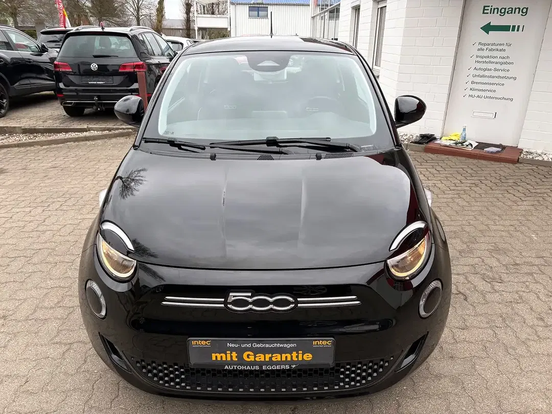 Fiat 500e - Thumbnail 3