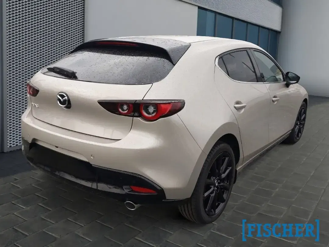 Mazda 3 - Thumbnail 4