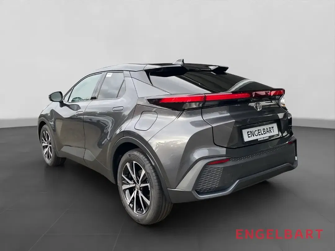 Toyota C-HR - Thumbnail 2