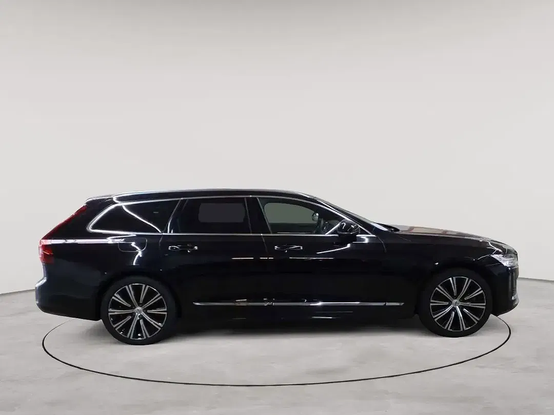 Volvo V90 - Thumbnail 3
