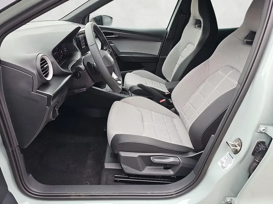 SEAT Arona - Thumbnail 9