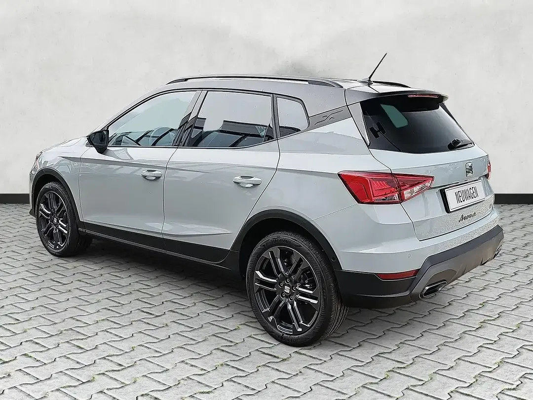 SEAT Arona - Thumbnail 5