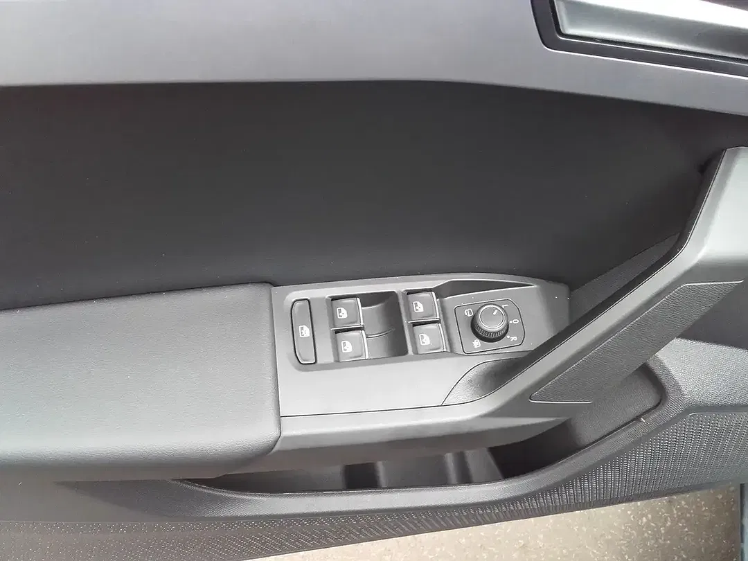 SEAT Leon - Thumbnail 9