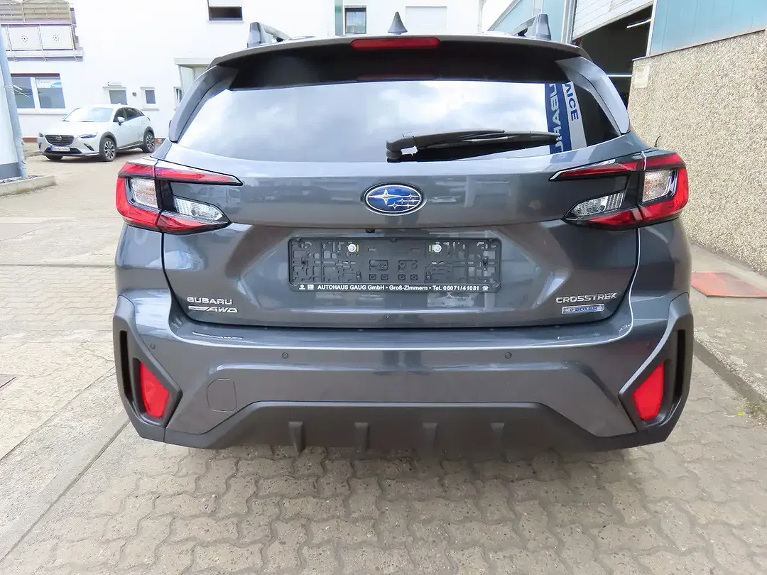 Subaru Crosstrek - Thumbnail 5