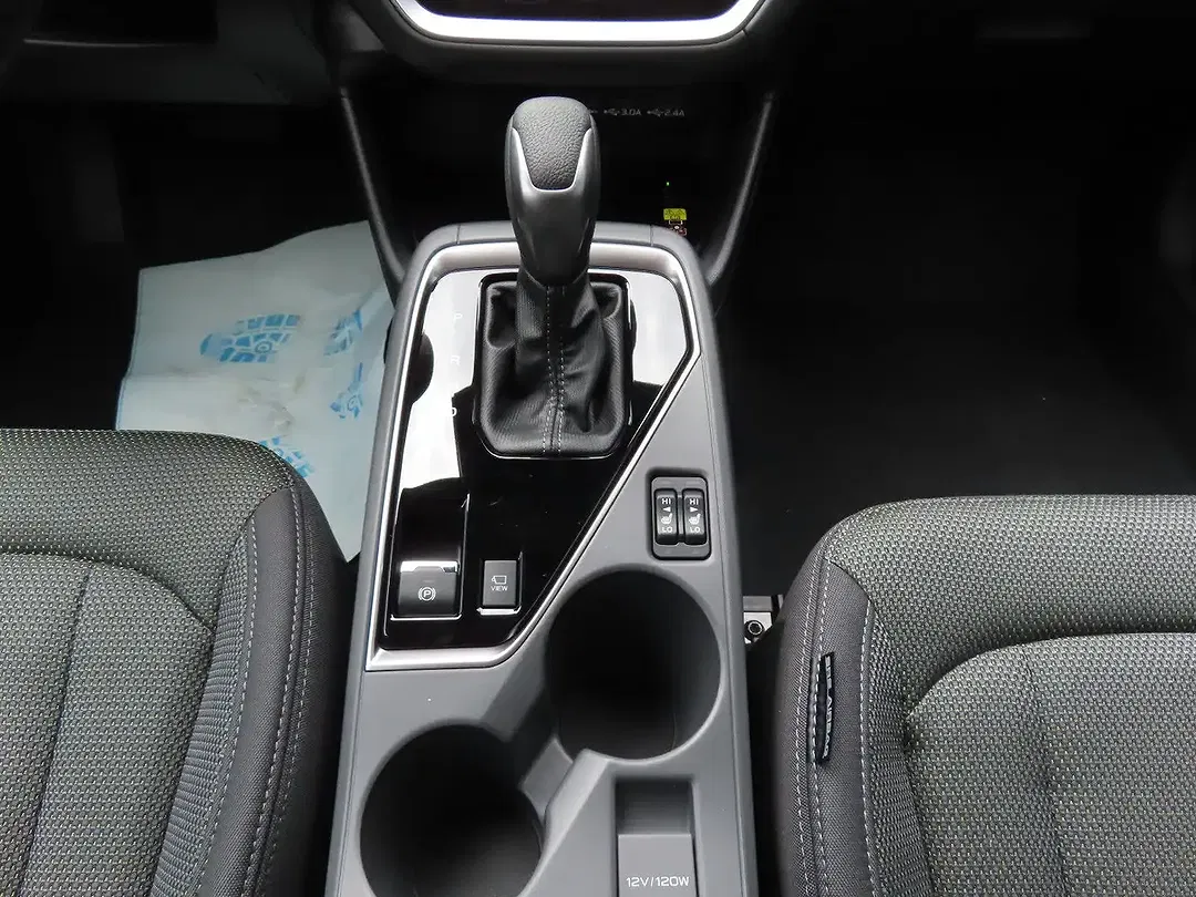 Subaru Crosstrek - Thumbnail 9