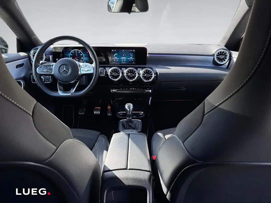 Mercedes-Benz CLA 180 - Thumbnail 11