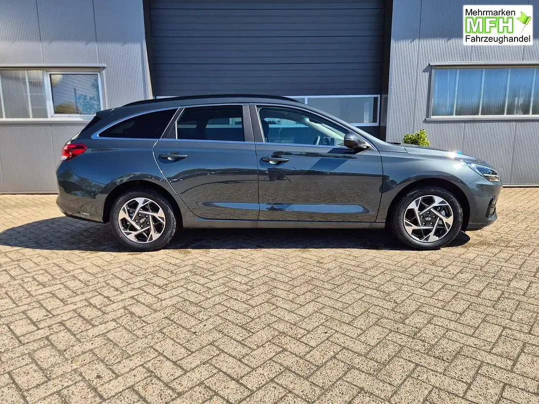 Hyundai i30 - Thumbnail 6