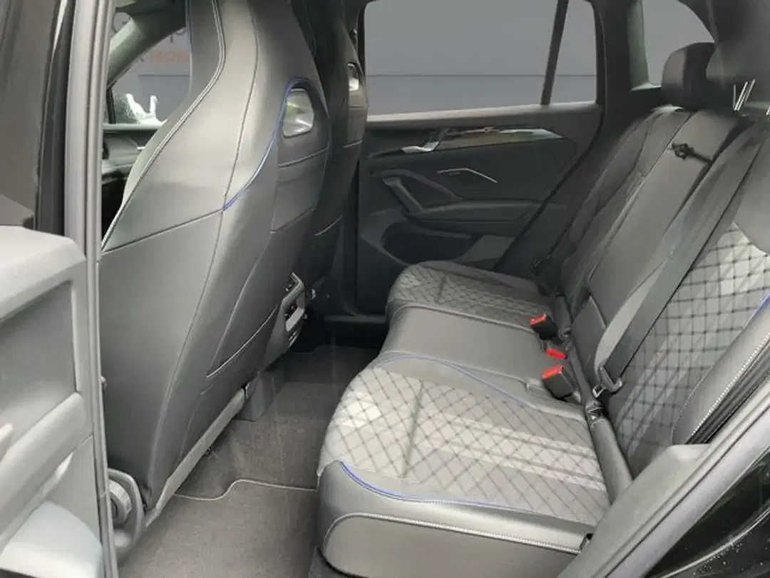 Volkswagen Tiguan - Thumbnail 9
