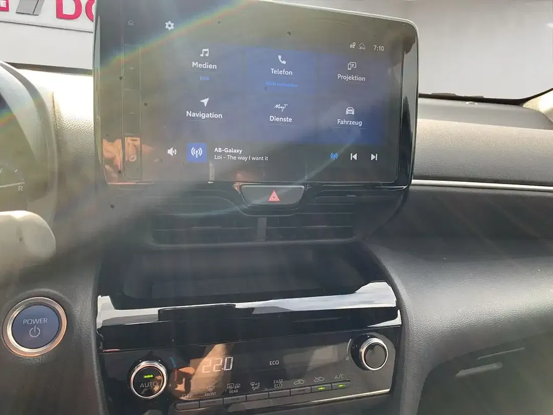 Toyota Yaris Cross - Thumbnail 13