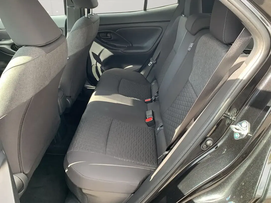 Toyota Yaris Cross - Thumbnail 15