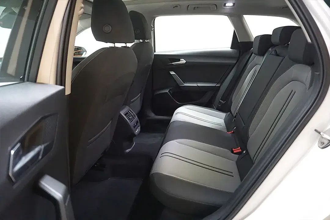 SEAT Leon - Thumbnail 11