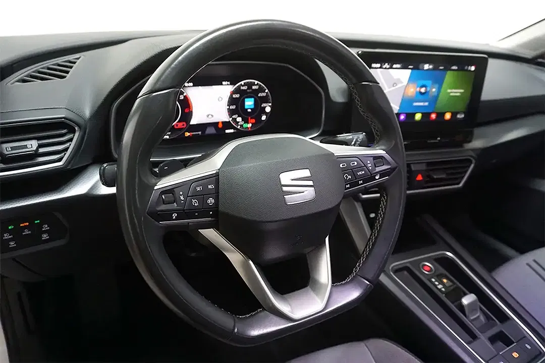 SEAT Leon - Thumbnail 8