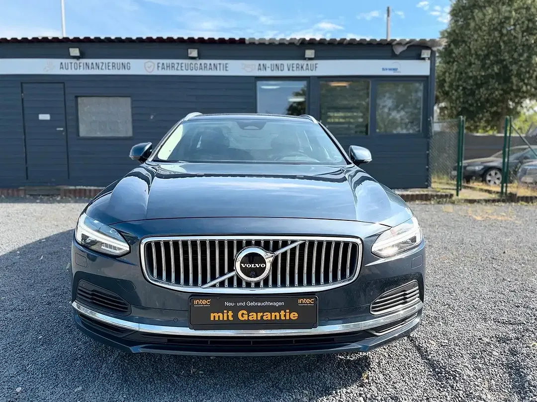 Volvo V90 - Thumbnail 3