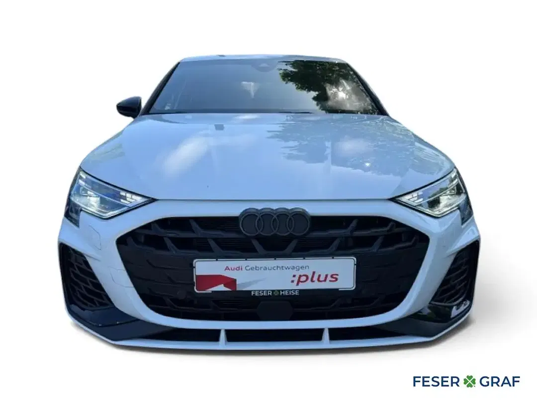 Audi S3 - foto 1