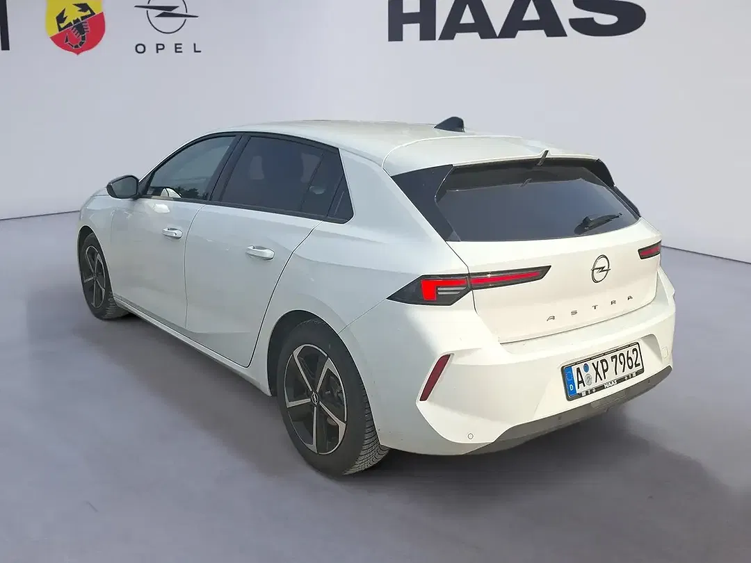 Opel Astra - Thumbnail 3