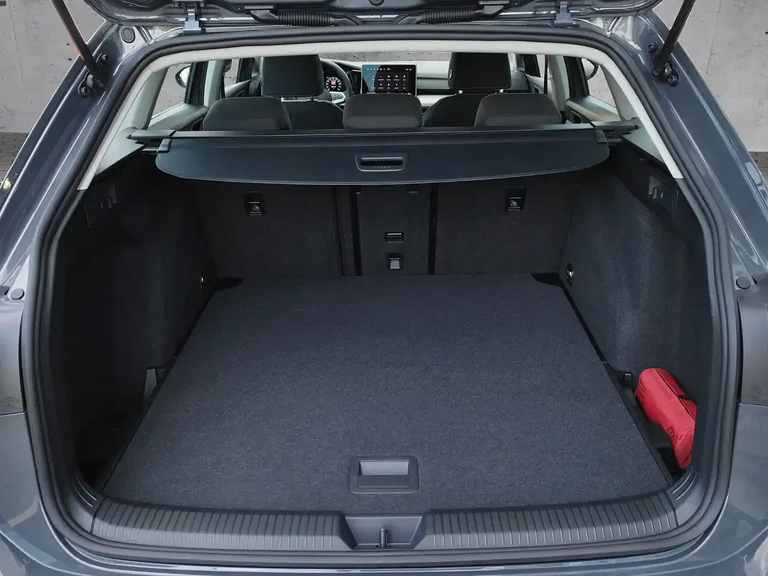 Volkswagen Golf Variant - Thumbnail 12