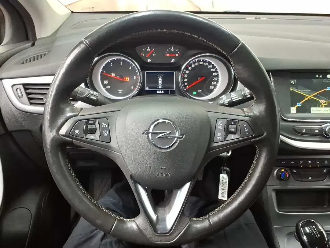 Opel Astra - Thumbnail 5