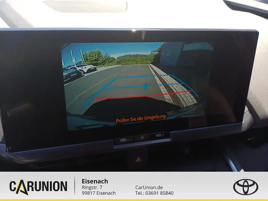 Toyota C-HR - Thumbnail 12