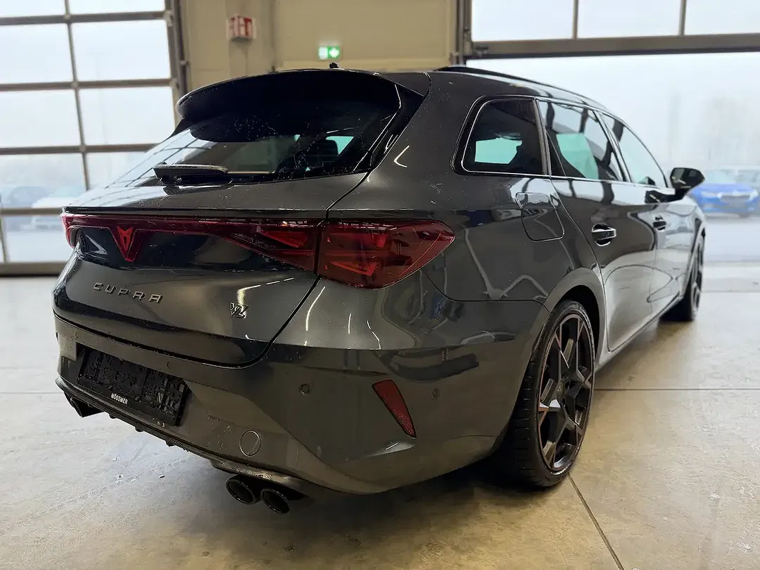 CUPRA Leon - Thumbnail 5