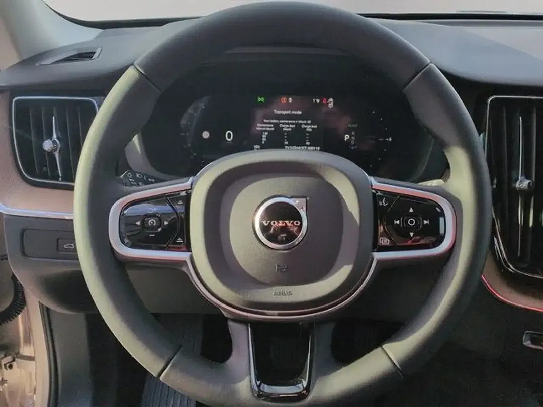 Volvo XC60 - Thumbnail 6